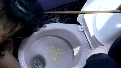 나의 화려한 개인 성 노예 Melanie Memphis. 그녀는 내가 가장 좋아하는 노예이고, 순진하고 젊고 애널 섹스, 롤 플레잉에 빠져 있고 내가 원할 때마다 그녀를 사용할 수 있습니다. 1 부.